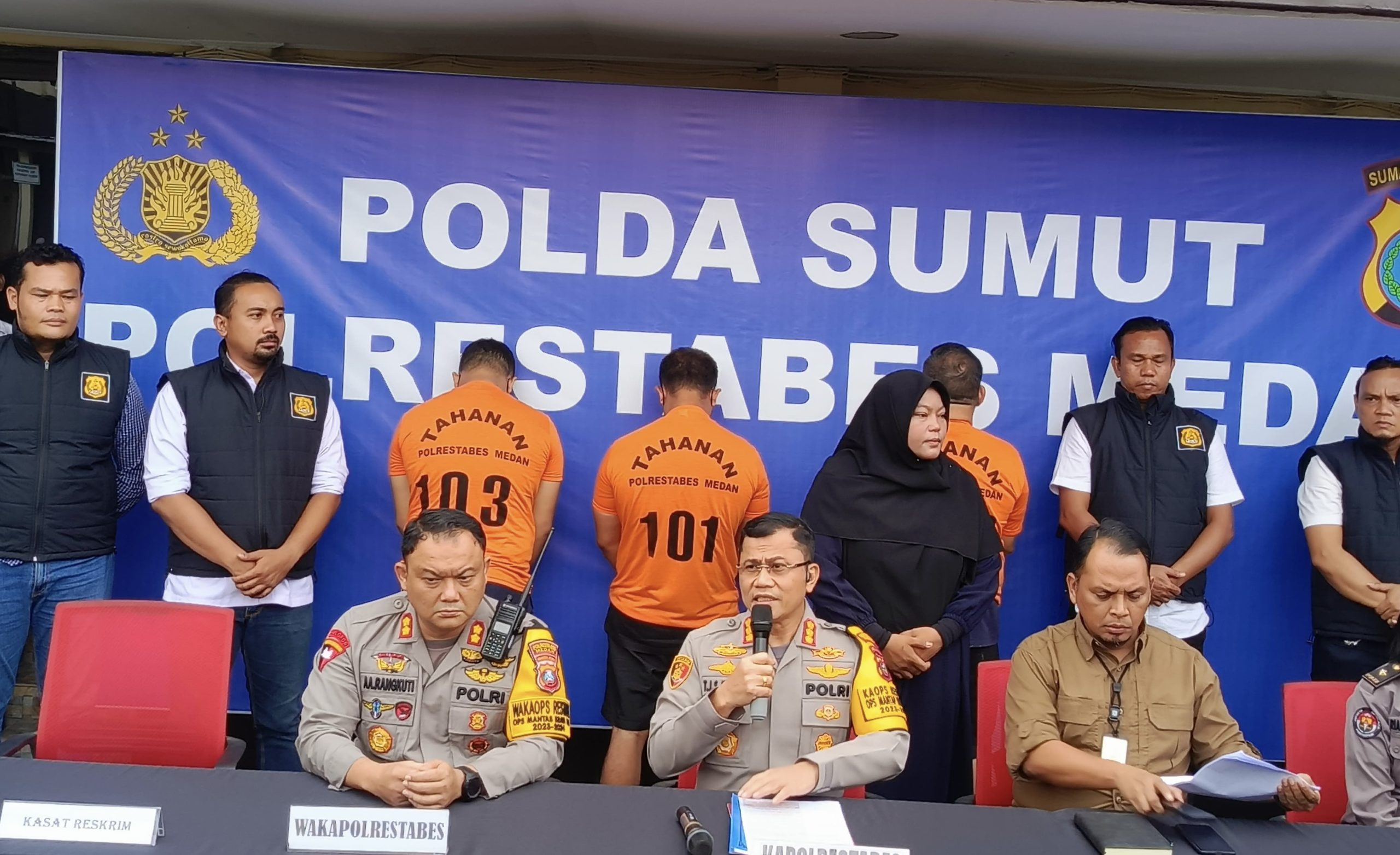 Pengungkapan kasus 15.000 butir pil ekstasi di Polrestabes Medan.