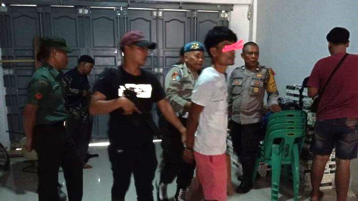 TS, pengedar sabu di Desa Terang Bulan yang ditangkap petugas Polsek Aek Natas