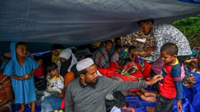 Pengungsi Rohingya saat terdampar di Aceh.Chaideer (Mahyuddin/AFP)