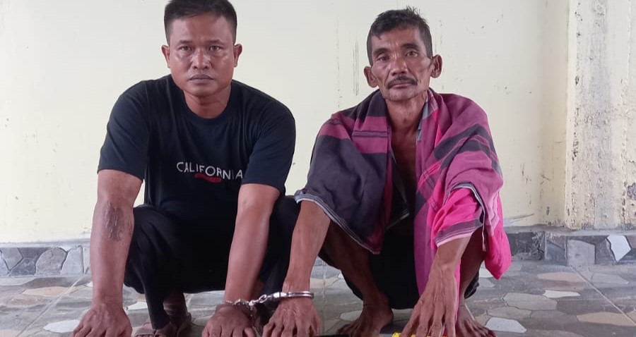 Dua nelayan yang terlibat peredaran 10 Kg sabu setelah diamankan petugas Dit Res Narkoba Polda Sumut, Minggu (7/1/2024) kemarin.
