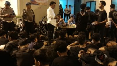 Malam-malam, Seratusan Remaja Pria Dikumpulkan di Polsek Sunggal