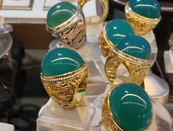 Cara Merawat Batu Bacan Agar Cepat Kristal