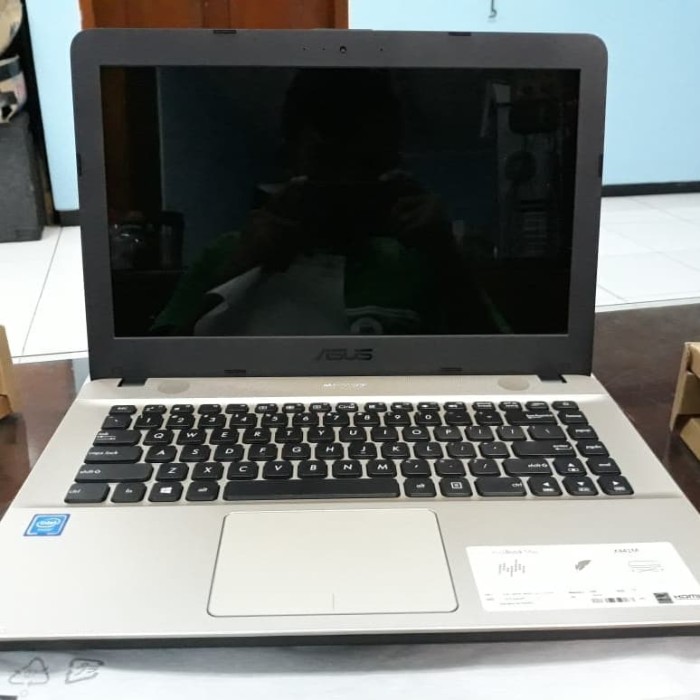 harga laptop asus x441m second terbaru