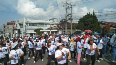 Ratusan Masyarakat Jalan Santai, Senam “Gemoy” Prabowo-Gibran ‘Goyang’ Tanah Karo