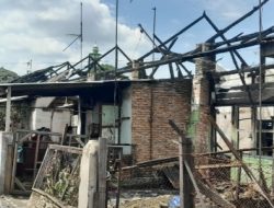 Diduga Korslet, 10 Rumah di Asrama TNI Habis Terbakar