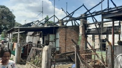 Diduga Korslet, 10 Rumah di Asrama TNI Habis Terbakar