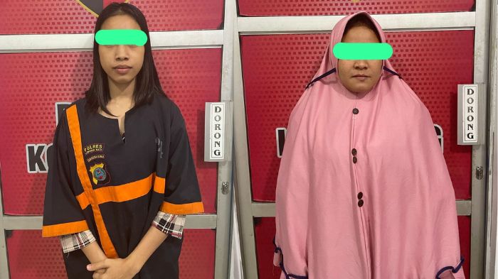 PNH (kiri), ibu muda yang jual bayinya ditangkap bersama KT alias KA, pembeli bayi yang kini diamankan di Polres Labuhanbatu.