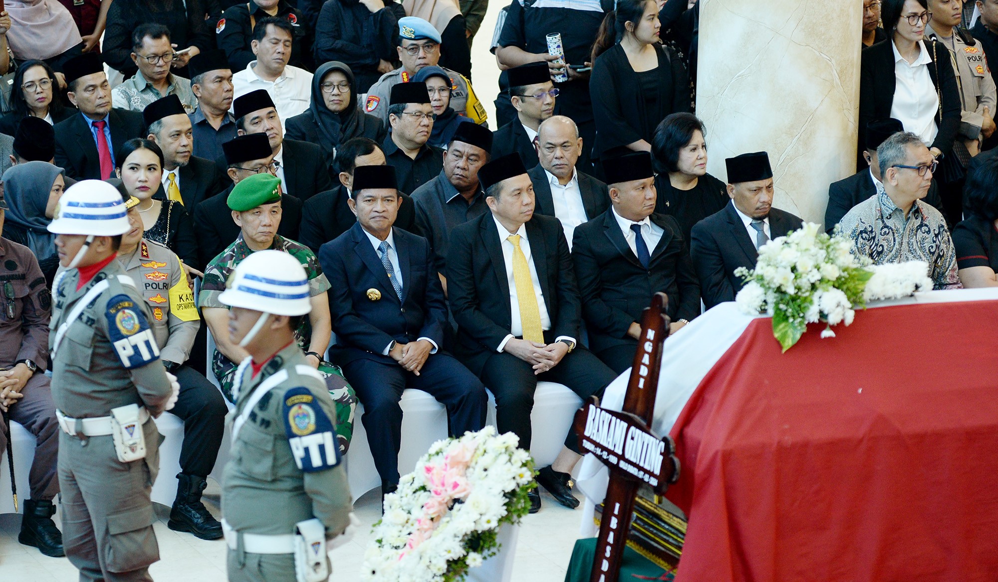 Persemayaman dan penghormatan terakhir terhadap mendiang Ketua DPRD Sumut, Baskami Ginting di gedung DPRD Sumut, Sabtu (10/2/2024).(IST)
