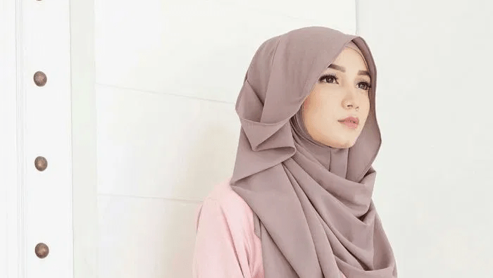 tutorial hijab pashmina menutup dada dan punggung terbaru