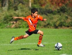 Manfaat Olahraga Sepak Bola: Lebih dari Sekadar Permainan