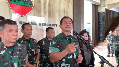 Kepala Staf Angkatan Darat (KSAD), Jenderal TNI Maruli Simanjuntak saat berkunjung ke Kodam I/Bukit Barisan, Selasa (13/2/2024). Ia menegaskan semua anak buahnya pasti netral dalam Pemilu 2024.