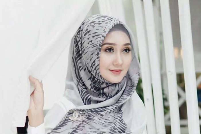 tutorial hijab segi empat simple elegan