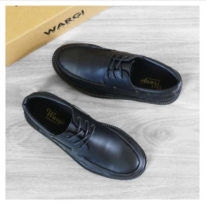 harga sepatu docmart original england