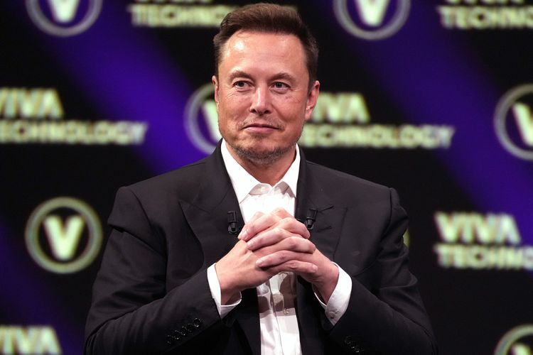 Elon Musk (Bloomberg via Getty Imaage)