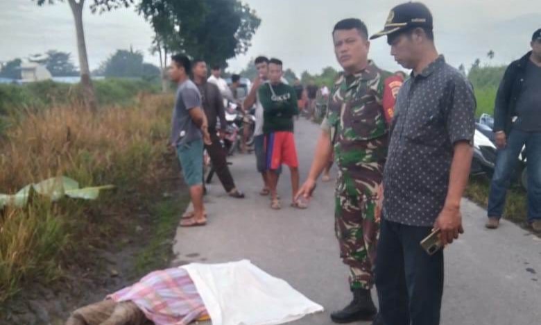 Wanita diduga korban pembunuhan ditemukan di pinggir jalan Desa Namorube Julu, Kecamatan Kutalimbaru, Kabupaten Deliserdang, Senin (11/3/2024).