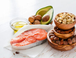 7 Makanan Penurun Kolesterol Agar Tenang saat Lebaran
