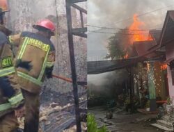Satu Rumah Ludes Terbakar saat Pemiliknya Salat Idul Fitri