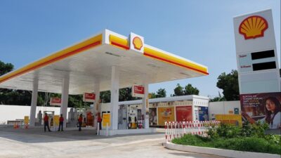 Stasiun Pengisian Bahan Bakar Umum (SPBU) Shell Hayam Wuruk Tuban yang dikembangkan dalam skema Kemitraan Dealer Shell (DOK. Shell Indonesia)