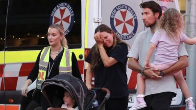 Penikaman massal terjadi di sebuah mal di Sydney, Australia, pada Sabtu (13/4/2024). (AFP/DAVID GRAY)