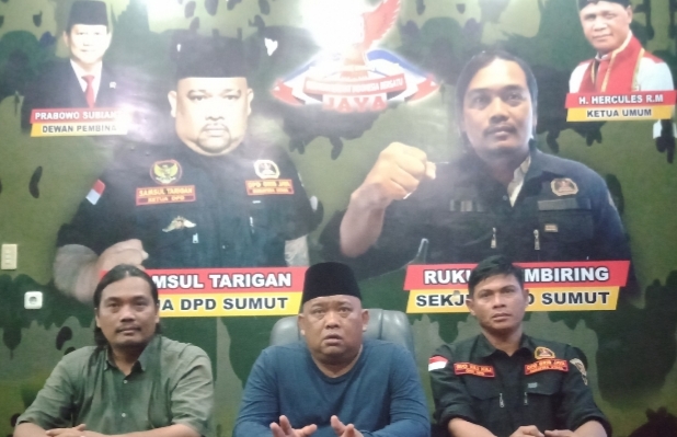 Ketua Grib Sumut, Samsul Tarigan (tengah).(ist)