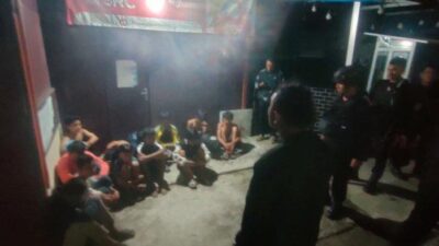Petugas Detasemen Gegana Sat Brimob Polda Sumut keluar 'kandang', untuk menjaaga ketertiban wilayah Kota Medan hingga perbatasan Kabupaten Deliserdang.
