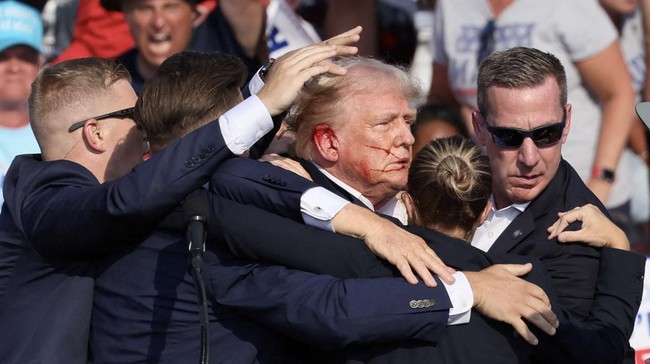 Donald Trump ditembak saat melakukan kampanye di Pennsylvania, Sabtu (13/7/2024) kemarin.