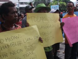 Puluhan Jukir Demo : Massa Minta DPRD Medan Panggil Walikota untuk Batalkan Perwal Parkir Langganan