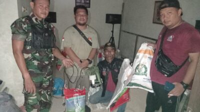 Petugas Babinsa, Bhabinkamtibmas Polsek Pancurbatu dan perangkat Desa Tanjung Anom menggerebek rumah yang dijadikan lokasi penggelapan beras Bulog bansos.