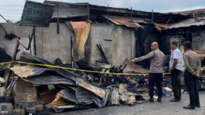 Lokasi rumah wartawan Tribrata TV yang dibakar hingga menewaskan penghuni rumah di Jalan Nabung Surbakti, Kecamatan Kabanjahe, Kabupaten Karo.(Gatra)