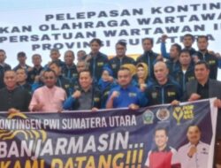 Pj Gubernur Sumut Lepas Kontingen PWI Sumut ke Porwanas XIV di Banjarmasin