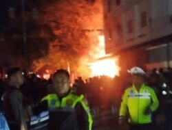 Enam Rumah Pasar Belakang Ludes Terbakar, Tidak Ada Korban Jiwa