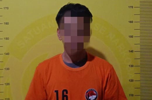 S, kurir narkoba yang membawa 1 Kg sabu setelah ditangkap petugas Sat Res Narkoba Polres Asahan