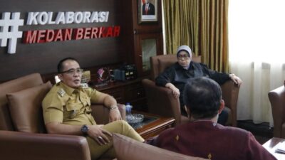 Plt Wali Kota Medan menerima kunjungan Rektor UISU.(ist)