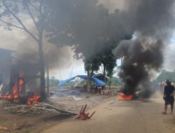 Brutal ! Geng Motor Serang Warga Selambo, Posko dan Sepeda Motor Dibakar