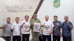 Panitia Panca Budi School Fest Vol.2 saat beraudiensi dengan Disdikbud Kota Medan. [Ist]