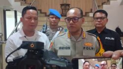 Kombes Pol Gidion Arif Setyawan didampingi Kompol Jama Kita Purba press rilis.(ist)