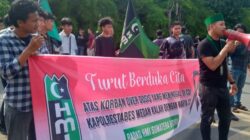 Massa HMI Sumut demo depan Polrestabes Medan.(ist)