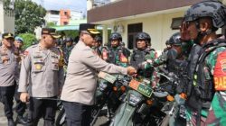 Kapolrestabes Medan, Kombes Pol Gidion Arif Setyawan salami peserta apel.(ist)