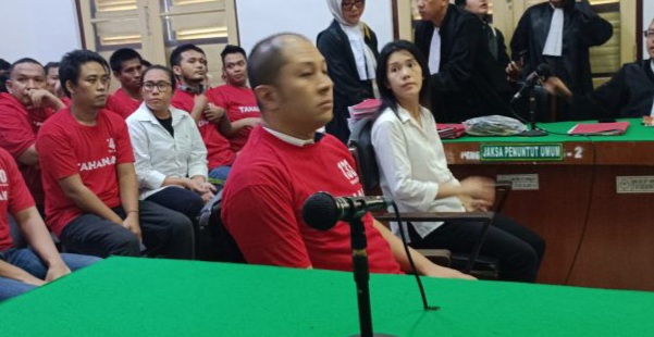 Terdakwa jalani sidang.(ist)