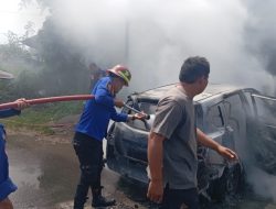 Mobil Avanza Milik Warga Binjai Mendadak Terbakar, Masyarakat Panik