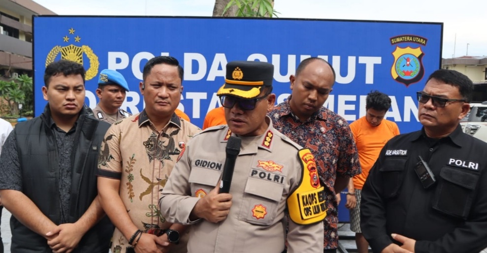 Kapolrestabes Medan Kombes Pol Gidion Arif Setyawan rilis kasus pembunuhan.(ist)