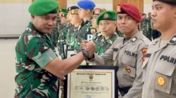 Personel Polrestabes Medan terima penghargaan.(ist)