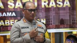 Kapolrestabes Medan Kombes Pol Gidion Arif Setyawan sapa warga.(ist)