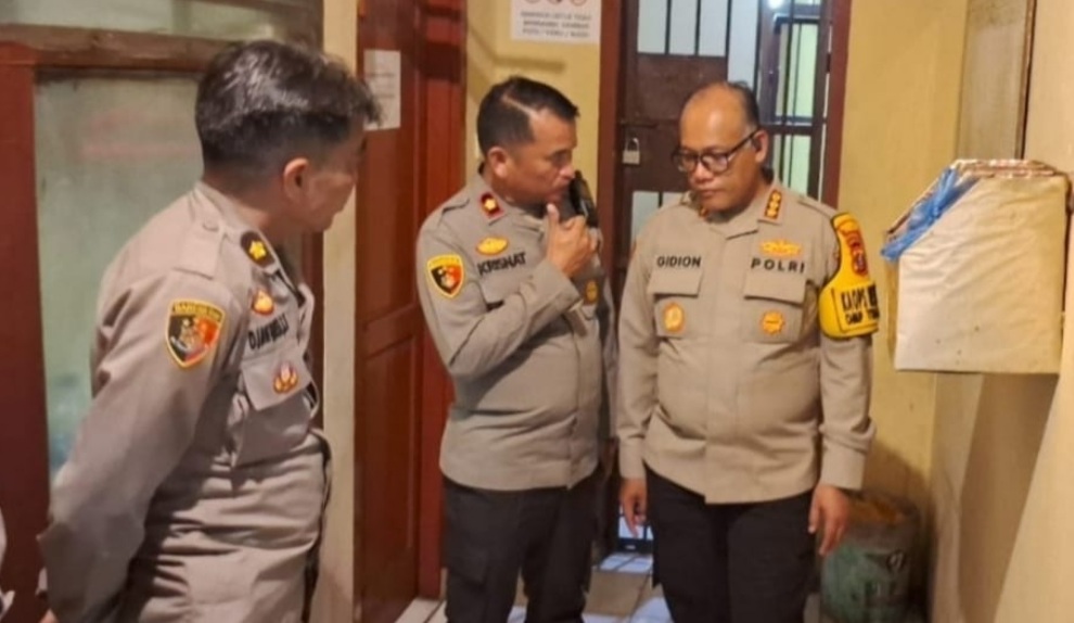 Kapolrestabes Medan Kombes Pol Gidion AS, SH, SIK saat meninjau RTP Polsek Pancur Batu.(ist)