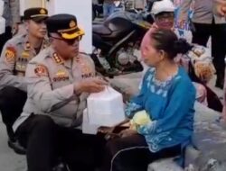 Kapolrestabes Medan dan Kapolsek Medan Tuntungan Bagi-bagi Takjil