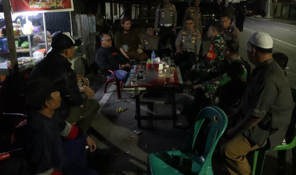 Kombes Pol Gidion Arif Setyawan di Posko Anti Tawuran Gaharu.(ist)