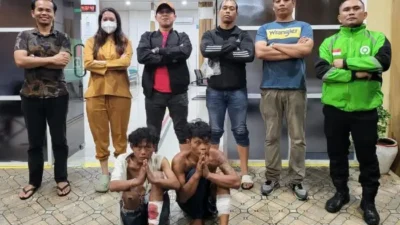 Dua dari tiga komplotan maling motor pincang ditembak polisi.