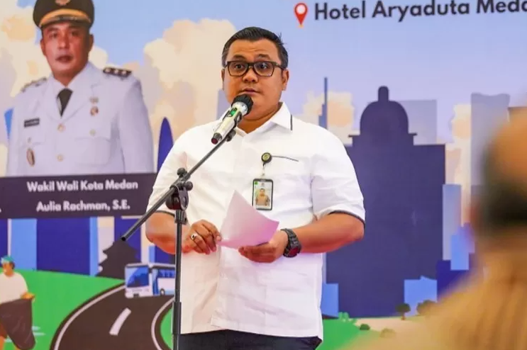 Kadis PUPR Sumut Topan Obaja Putra Ginting yang terjaring operasi tangkap tangan (OTT) KPK.