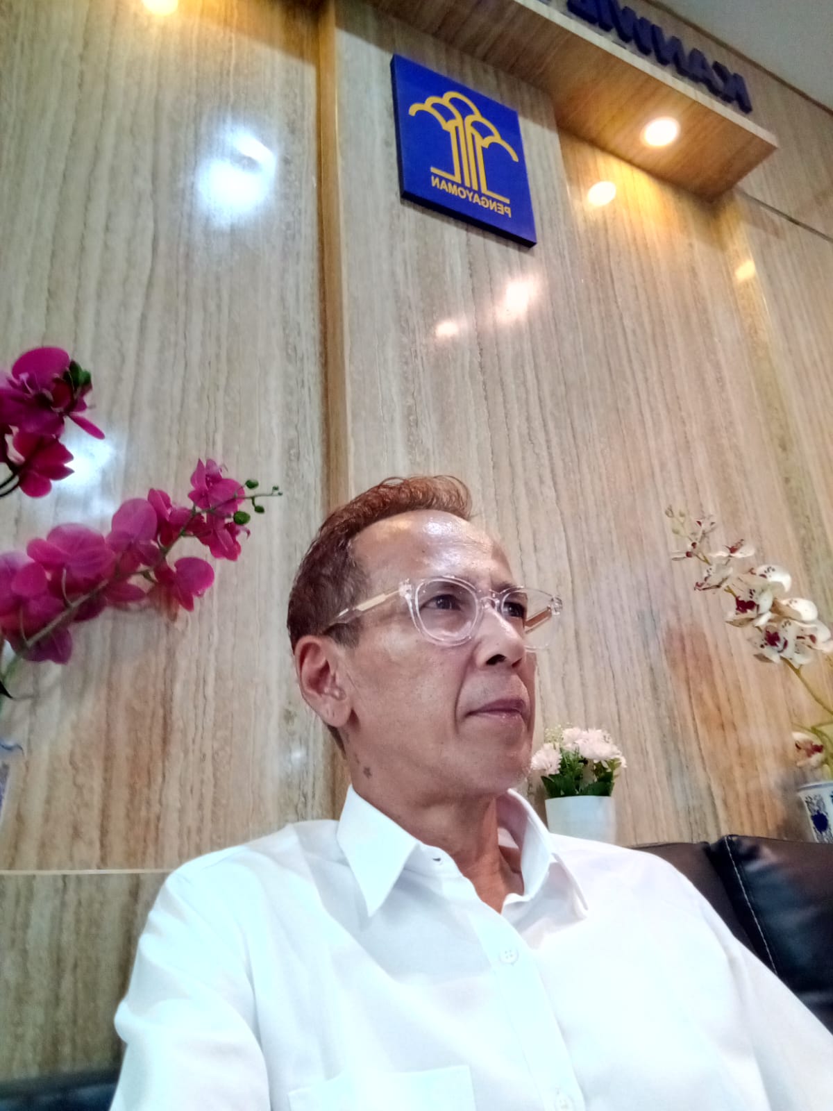 Anak almarhum Surya Mertjoe, Raymond Manthey Minta Dumasnya di Poldasu terkait dugaan penipuan dan penggelapan harta warisan dilanjutkan. [Ist]