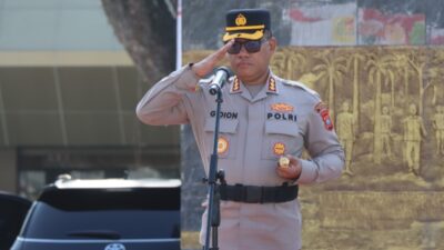 Kapolrestabes Medan, Kombes Pol Dr Gidion Arif Setyawan pimpin apel. (humas)